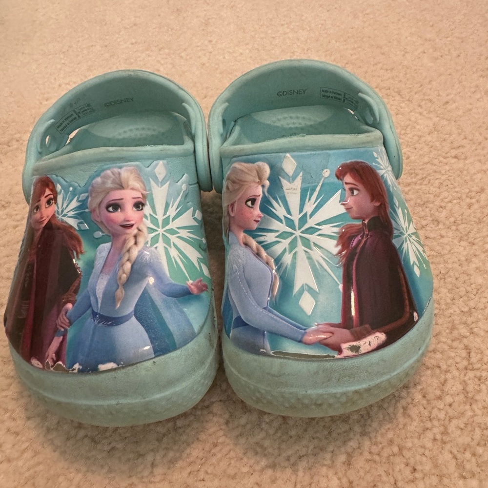 Frozen crocs